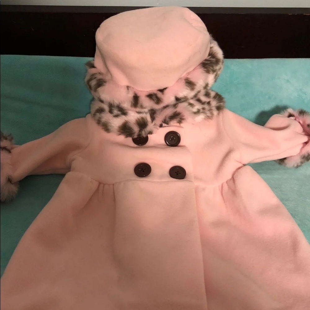 Baby girl’s fleece coat & hat, size 6 months